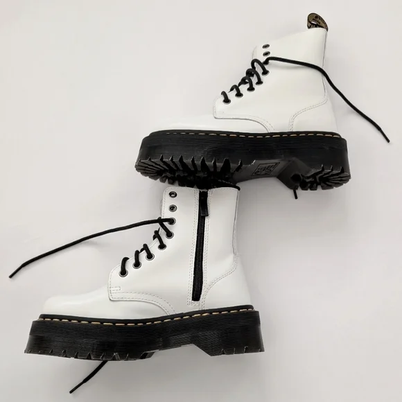 Dr. Martens AirWare Jadon Quad Retro 8-Eye Leather Platform Boot - Picture 5 of 12